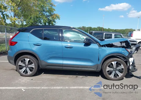 2023 Volvo Xc40 Recharge Pure Electric Twin Plus z USA, uszkodzony, nr VIN YV4ED3UL5P2093125